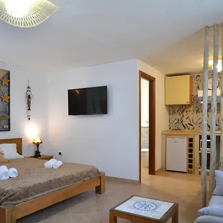 Villa Allegria, Romantic Luxury 300m From The Beach, Heated Pool, Firepit And Sauna Tanaunella