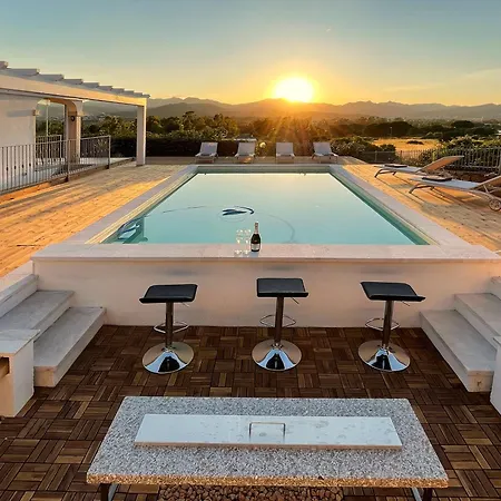 Allegria, Romantic Luxury 300m From The Beach, Heated Pool, Firepit And Sauna * Tanaunella