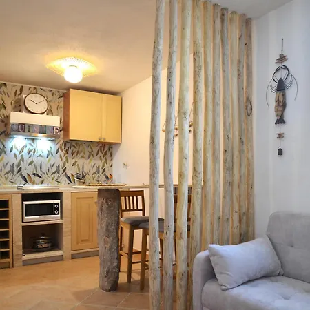 Allegria, Romantic Luxury 300m From The Beach, Heated Pool, Firepit And Sauna