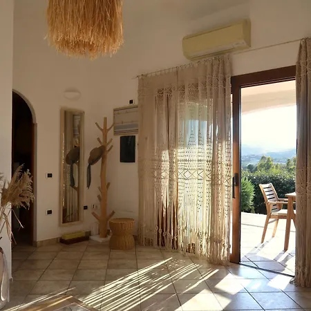 Villa Allegria, Romantic Luxury 300m From The Beach, Heated Pool, Firepit And Sauna Tanaunella